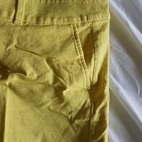 Shorts - Picture 3 of 4